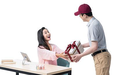 《黑色洛城》和《恶霸鲁尼》将加入GTA+游戏库 会员免费畅玩